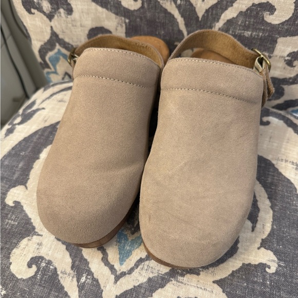 White Mountain Suede Clogs Women’s 8 - Picture 2 of 7